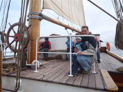 Uploadet: 9. juni 2010
Af: Jegvan Åkerstrøm
Størrelse: 520 x 390 pixels
